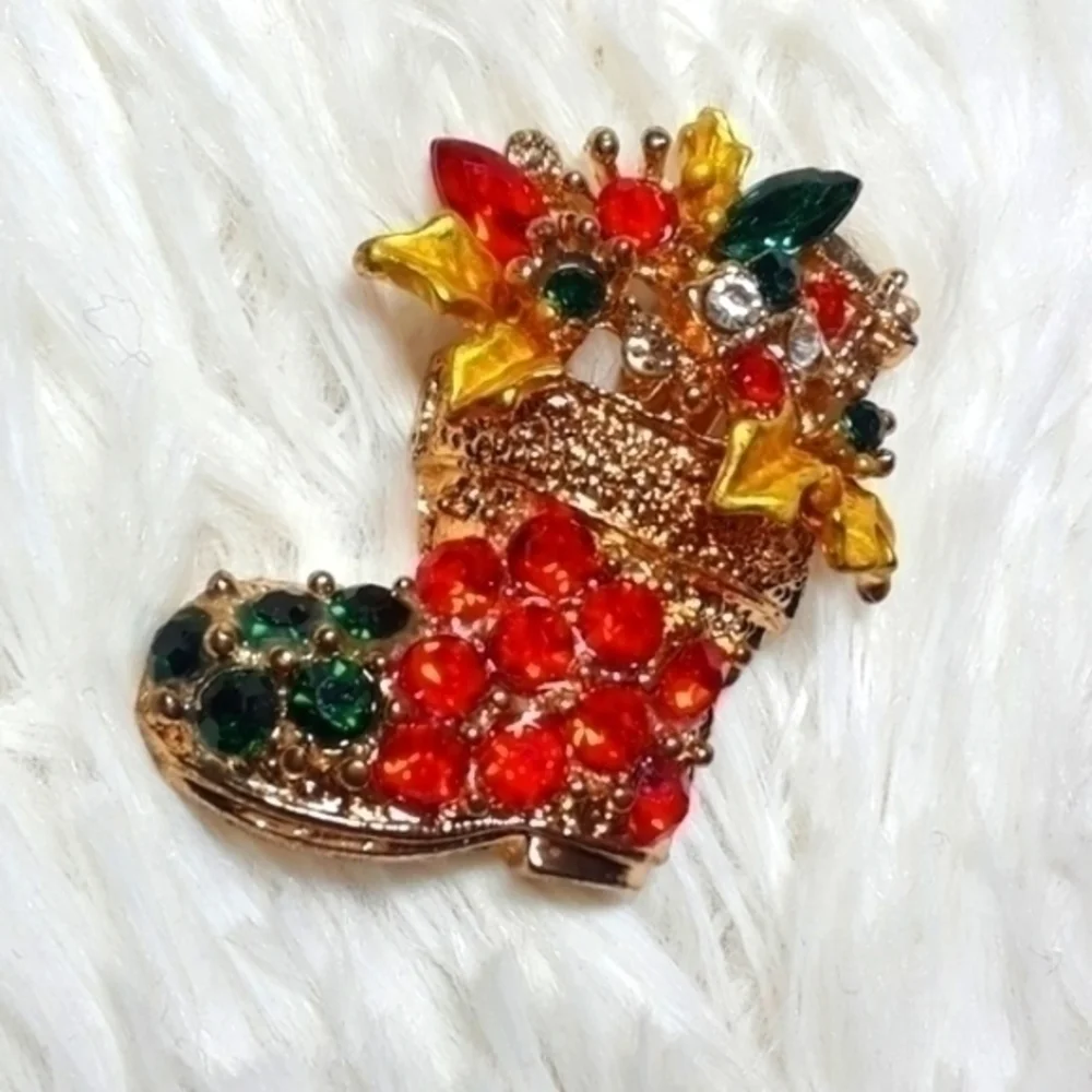 ☄Holiday Crystal Accent Bootie Stocking Brooch Pin